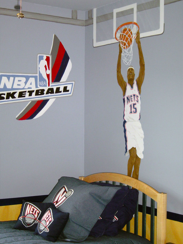 Basketball themed mural painted in boy’s bedroom.
